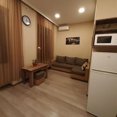Yerevan, Abovyan 34 My Street Ngoại thất bức ảnh